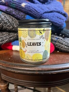 NWT Bath & Body Works Leaves Scented Candle Unused!